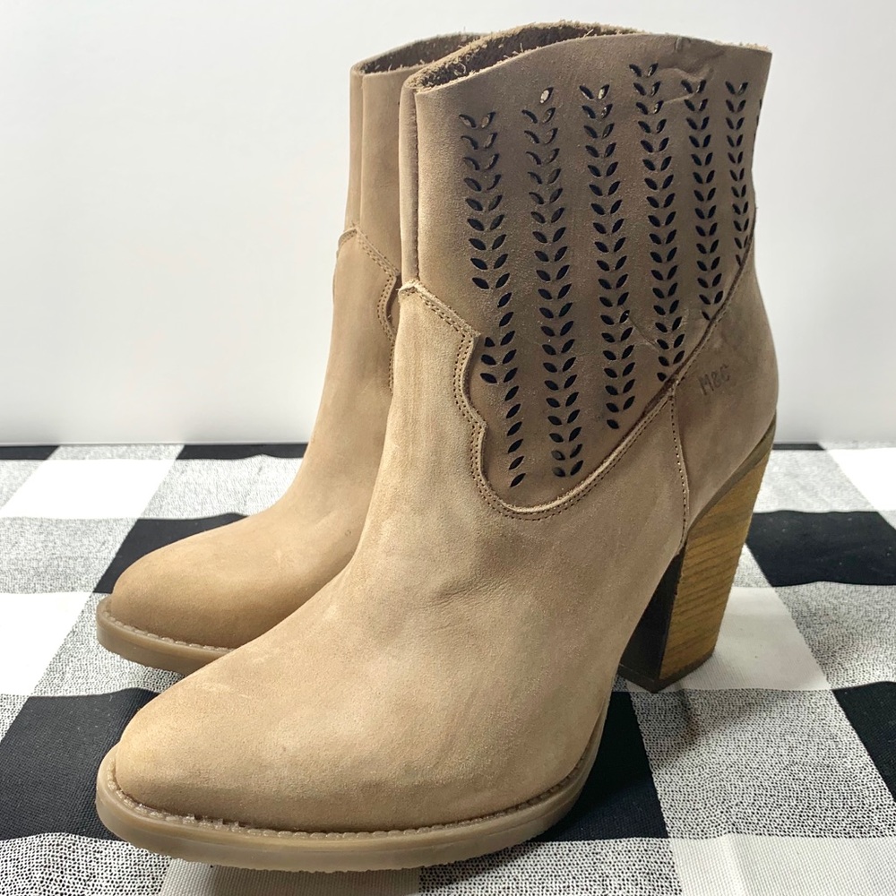 Musse & Cloud Moss Cutout Avaly Leather Booties